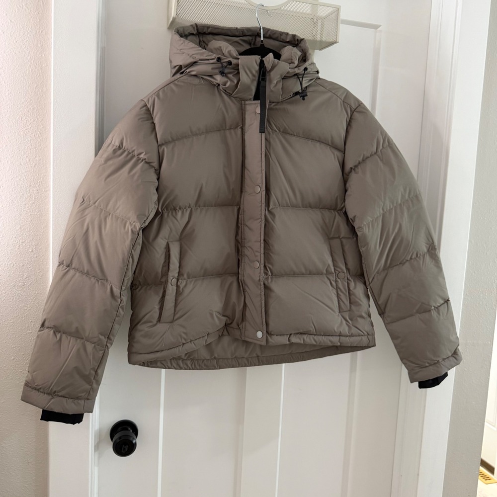 Quince Responsible Down Cropped Puffer Jacket Stone Taupe Brown Women Medium